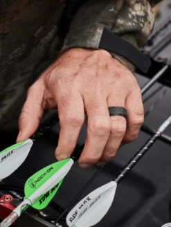 Men's Polished Step Edge Silicone Ring -Silicone Jewelry & Accessories Eva.StepEdgePolished.Lifestyle1 4a247dde ccd0 4f09 b09f b3f71f11662b