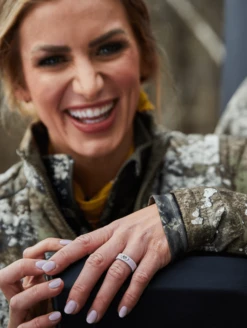 Women's Heart Antler Silicone Ring -Silicone Jewelry & Accessories Eva.Strata.NarrowHeartAntler.Lifestyle1