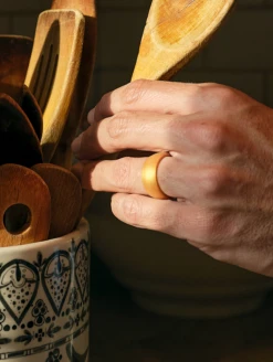 Men's Metallic Classic Silicone Ring -Silicone Jewelry & Accessories Mens.Classic.Metallic.Gold .Lifestyle.1