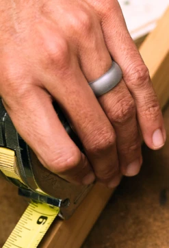 Men's Metallic Classic Silicone Ring -Silicone Jewelry & Accessories Mens.Classic.Metallic.Silver.Hover