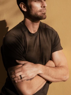 Men's Step Edge Silicone Ring Gift Set -Silicone Jewelry & Accessories MensStepEdge.GiftSet.Lifestyle2