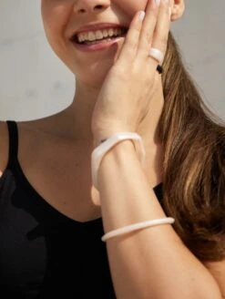 Women's Lake Bracelet -Silicone Jewelry & Accessories QALO Lake Bracelet Pearl Lifestyle 01