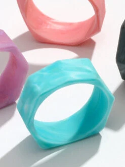 Women’s Natural Stone Lake Silicone Ring -Silicone Jewelry & Accessories QALO NaturalStone Lake Turquoise Lifestyle 01