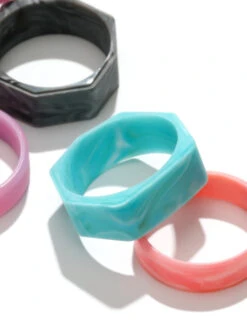 Women’s Natural Stone Lake Silicone Ring -Silicone Jewelry & Accessories QALO NaturalStone Lake Turquoise Lifestyle 02 f1730c40 cf31 4525 bf1a 5b14f3bb671c