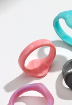 Women’s Natural Stone Signet Silicone Ring -Silicone Jewelry & Accessories QALO NaturalStone Signet RoseQuartz Hover 6aa29385 1515 40da 8c0d bf5f4370990b