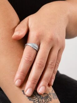Women's Serene Ring -Silicone Jewelry & Accessories QALO Serene Silver Lifestyle 01