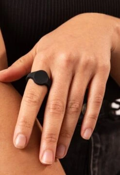 Women's Signet Ring -Silicone Jewelry & Accessories QALO Signet Black Hover