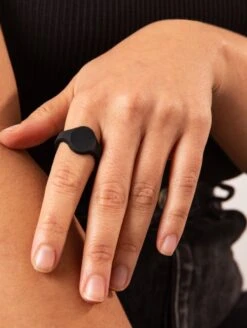 Women's Signet Ring -Silicone Jewelry & Accessories QALO Signet Black Lifestyle 01