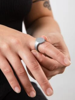 Women's Signet Ring -Silicone Jewelry & Accessories QALO Signet Silver Lifestyle 02