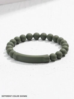 Men's Tranquil Bracelet -Silicone Jewelry & Accessories QALO Tranquil Bracelet Silver Lifestyle 01 89c96c5a d7a8 4af3 aa85 59d9082bdb43