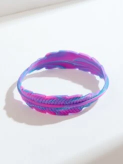 Women's Tie Dye Serene Bracelet -Silicone Jewelry & Accessories QALO WOMENSERENEBRACELET PurpleCrush Lifestyle 01