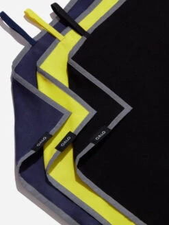 QALO Quick-Dry Towel -Silicone Jewelry & Accessories QLO.ActiveCapsule.Towel .Navy .PDP4