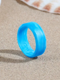 Women's Bioluminescent Modern Silicone Ring -Silicone Jewelry & Accessories QLO.Bioluminescent.ModernRing Lifestyle 01
