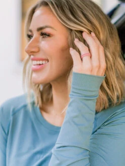 Women's Eva Shockey Classic Stackable Silicone Ring -Silicone Jewelry & Accessories QLO.Eva .Shockey.3.23.Web .PDP .Lifestyle.Womens.Classic.Stackable.Mauve .1