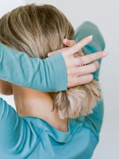 Women's Eva Shockey Twist Stackable Silicone Ring -Silicone Jewelry & Accessories QLO.Eva .Shockey.3.23.Web .PDP .Lifestyle.Womens.Twist .Stackable.Mauve .1