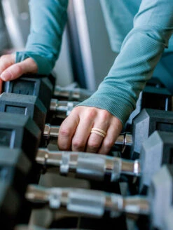 Women's Eva Shockey Twist Stackable Silicone Ring -Silicone Jewelry & Accessories QLO.Eva .Shockey.3.23.Web .PDP .Lifestyle.Womens.Twist .Stackable.Sand .2