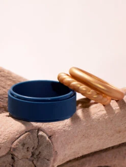Men's Eva Shockey Polished Step Edge Silicone Ring -Silicone Jewelry & Accessories QLO.Eva .Shockey.3.23.Web .PDP .Studio.Mens .Step .Edge .Blue .Ridge .2
