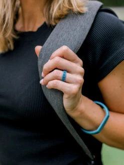 Women's Eva Shockey Heritage Silicone Ring -Silicone Jewelry & Accessories QLO.Eva .Shockey.4.0.2023.PDP .Womens.Heritage.Ring .Peacock.3