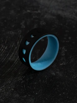 Men's Glow Moon Phases Strata Ring -Silicone Jewelry & Accessories QLO.GlowMoonPhases.BlackBlue.Men Lifestyle 02