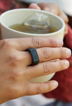 Dakota Ring -Silicone Jewelry & Accessories QLO.HolidayCollection.Dakota.Ring .Onyx Hover