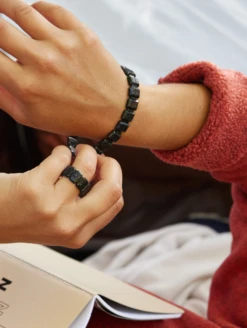 Women's Emme Bracelet -Silicone Jewelry & Accessories QLO.HolidayCollection.Emme .Bracelet.Onyx .Women Lifestyle 02