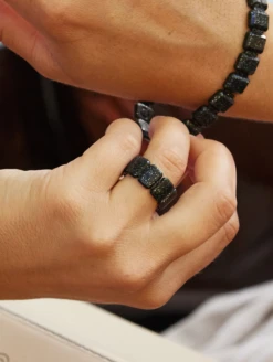 Women's Emme Ring -Silicone Jewelry & Accessories QLO.HolidayCollection.Emme .Ring .Onyx .Women Lifestyle 01