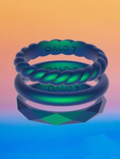 Women's Holographic Twist Stackable Silicone Ring -Silicone Jewelry & Accessories QLO.Holographic.Stackables.Web .PDP .Lifestyle.7 5V3