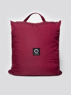 Snug And Stow Blanket -Silicone Jewelry & Accessories QLO.Huma .Blanket.2022.Web .Ecom .Studio.Pink .4