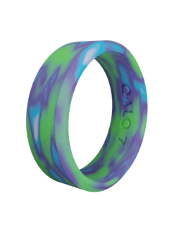 Women's Aurora Modern Silicone Ring -Silicone Jewelry & Accessories QLO.WomensModern NorthernLights.Purple.Angle