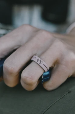 Women's Realtree Clinch Knot Silicone Ring -Silicone Jewelry & Accessories Strata.Narrow.Realtree.ClinchKnot.Hover