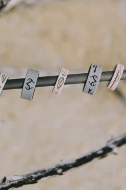 Women's Realtree Tail Feather Silicone Ring -Silicone Jewelry & Accessories Strata.Narrow.Realtree.TailFeather.Hover