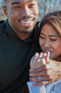 Men's Metallic Score Strata Silicone Ring -Silicone Jewelry & Accessories Strata.Wide .Hover 00e87a10 86e5 40eb a4fa 97e649359b59