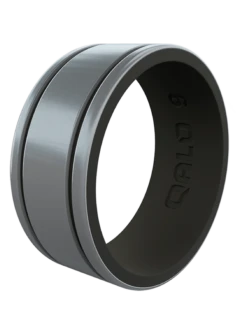 Men's Metallic Score Strata Silicone Ring -Silicone Jewelry & Accessories Strata.Wide .Score .SilverBlack.Angle