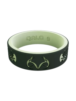 Women's Realtree Arrowhead Silicone Ring -Silicone Jewelry & Accessories Womens Strata PineGreenMoss Front Arrowheads Trans