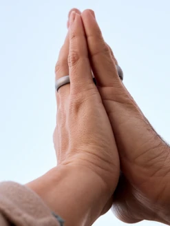 Women's Metallic Classic Silicone Ring -Silicone Jewelry & Accessories Womens.Classic.Metallic.Silver.Lifestyle.2